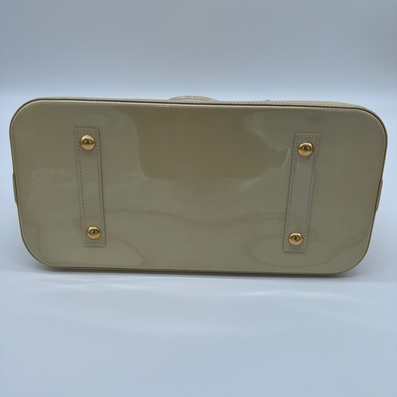Louis Vuitton ALMA GM MONOGRAM VERNAIS BLANC CORAIL WITH DUSTBAG - Picture 9 of 16